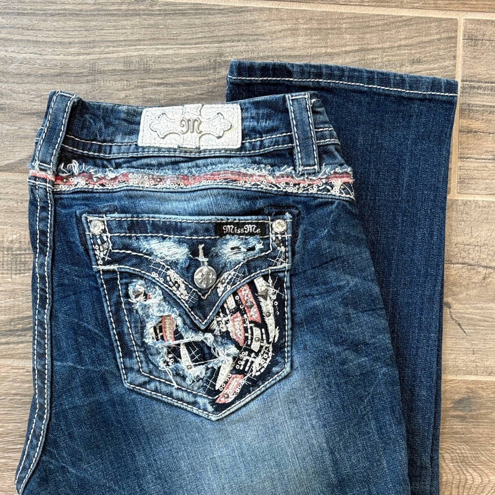 Miss Me Distressed Straight Cut Jeans